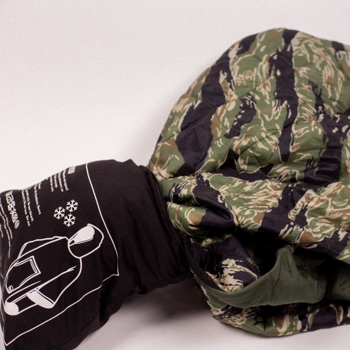 OP PONCHO -TIGER STRIPE