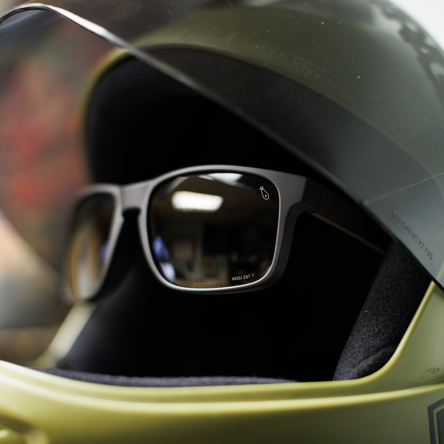 MK-84 CLASSICS / REDRUM - BLK SHADES