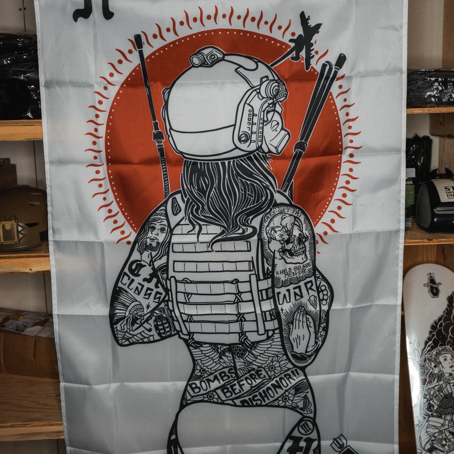 CAS PINUP - FLAG